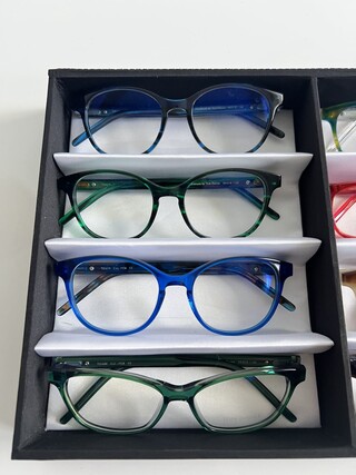 Ca. 12x Optische monturen, Tom Davies, in luxe opbergdoos/displaytray